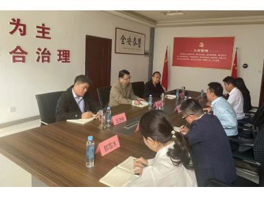 豫港集團(tuán)外部董事張?jiān)蚀阂恍猩W臨普泰公司開(kāi)展調(diào)研